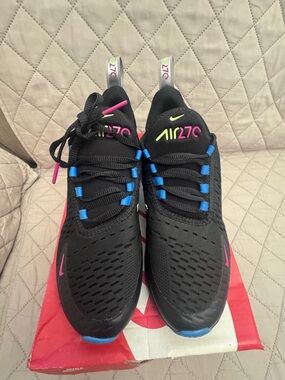 Nike Air Max 270